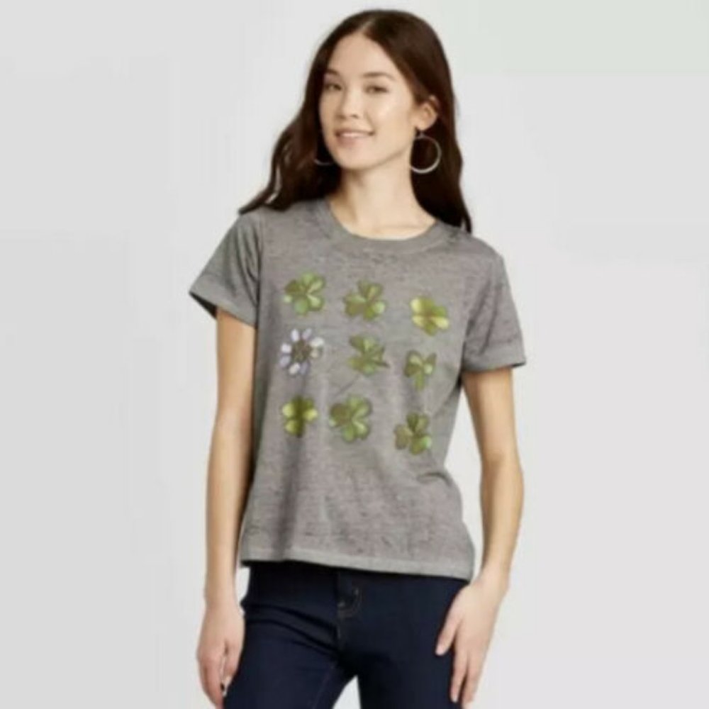 Women's St. Patrick's Day Clover Sketch SS T-Shirt
